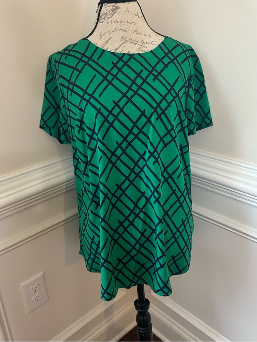 Merona Women’s‎ Green Short-Sleeve Geometric Print Top